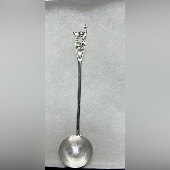 Sterling Silver 925 Spoon with Peruvian Llama Design - Picture 1 of 6